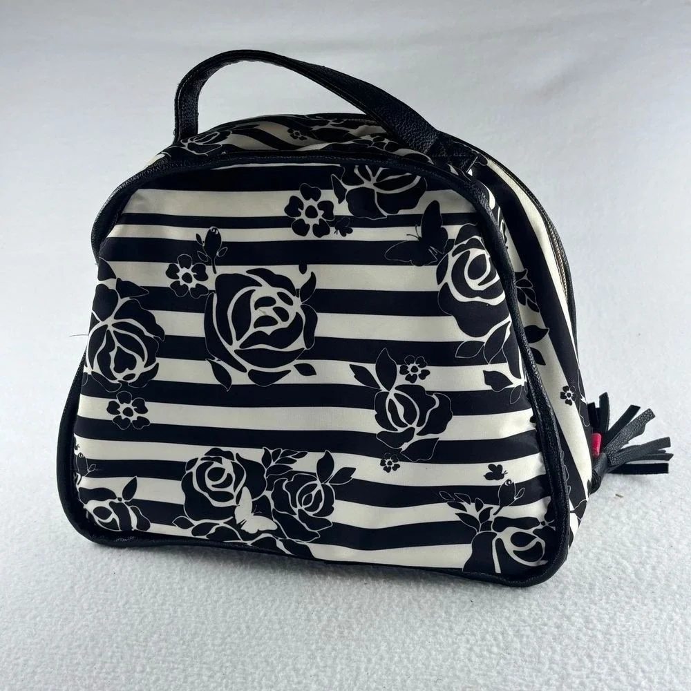 Betsey Johnson great perfect